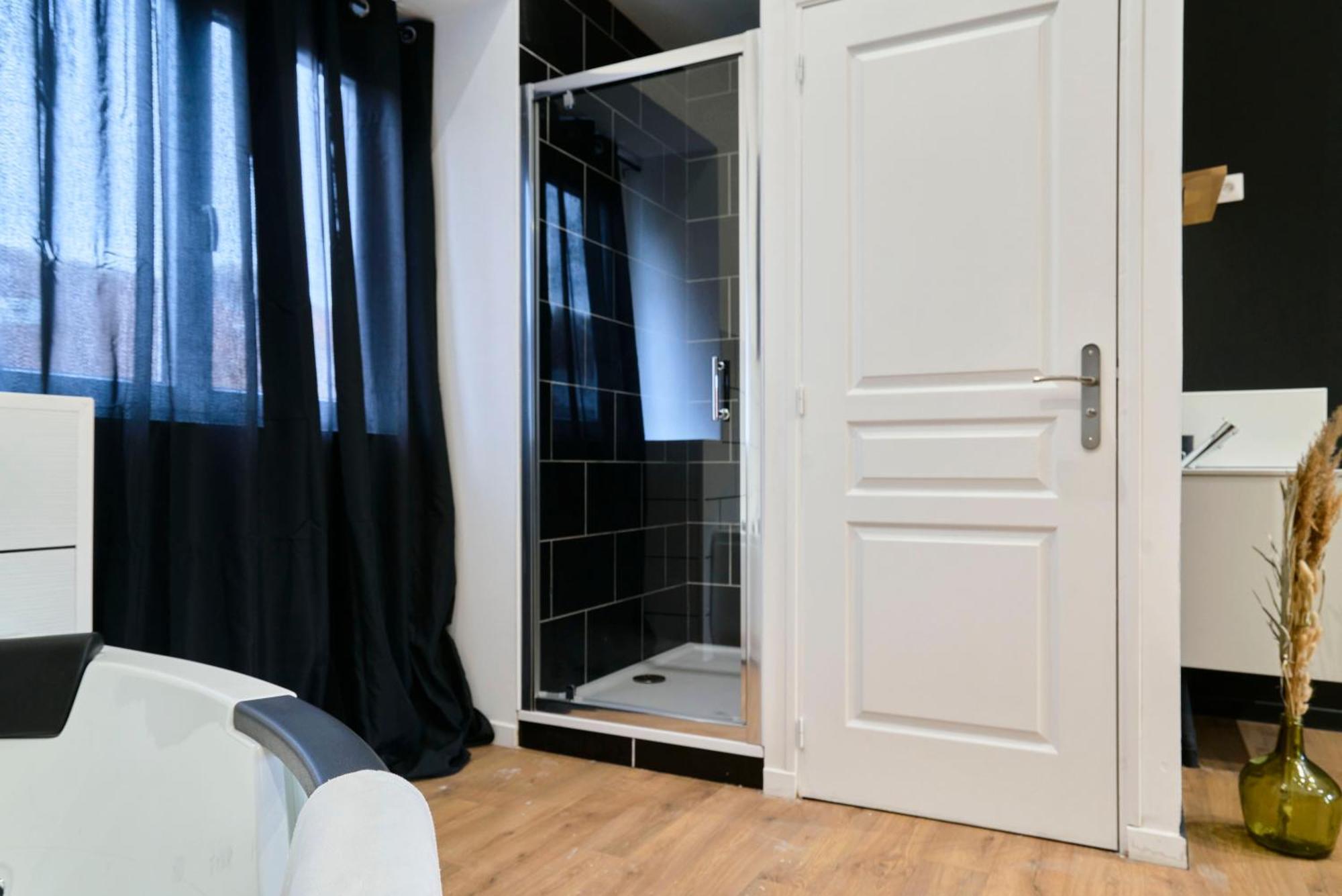 Ng Prestige - Lille L Roubaix Trichon - Balneo - Netflix - Wifi Appartement Buitenkant foto